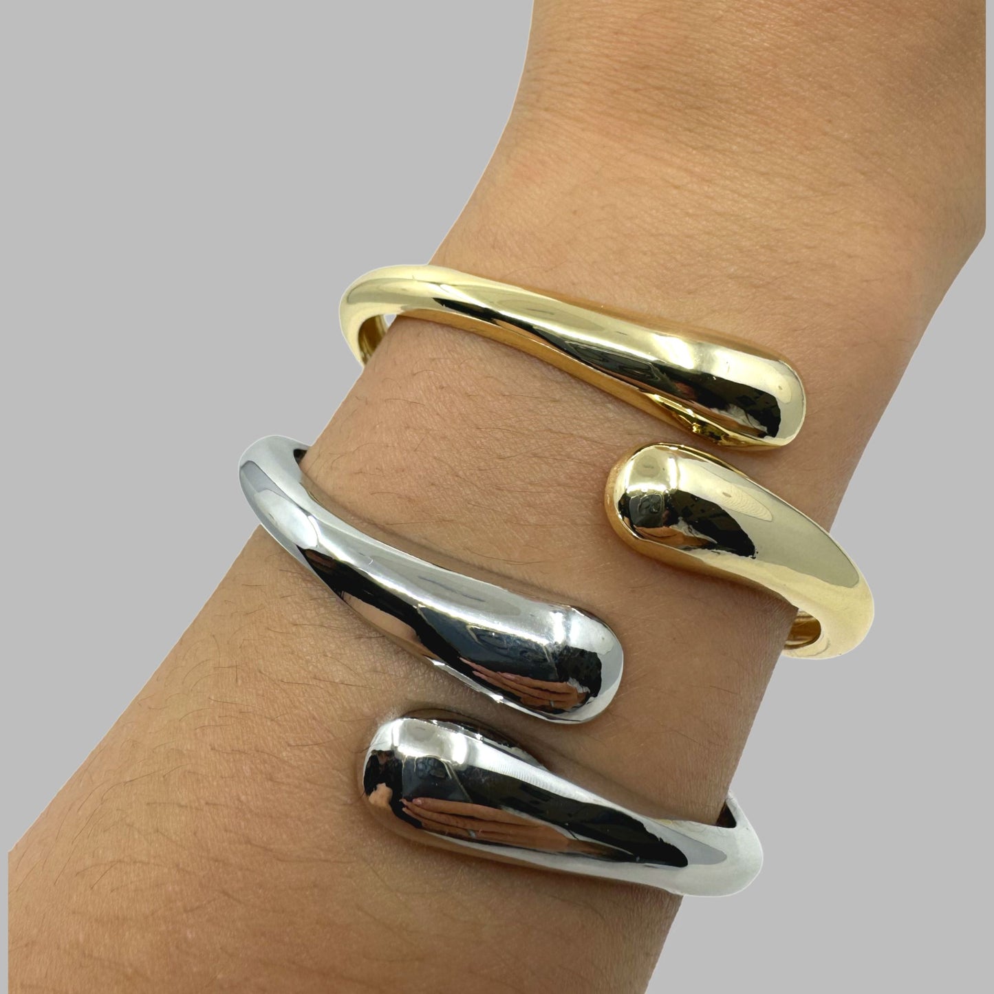 'Teardrop' Plated Bracelet: Gold Plated (BNG4008) Bracelet athenadesigns