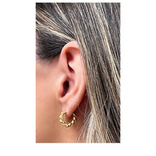 Load image into Gallery viewer, Hoops: 18kt Gold Fill Small Twist Hoops (EGH40TWST) Earrings athenadesigns 
