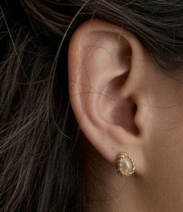 Pearl Set in 'Twist' Gold Fill Setting: Post Earring (EGP438) Earrings athenadesigns 
