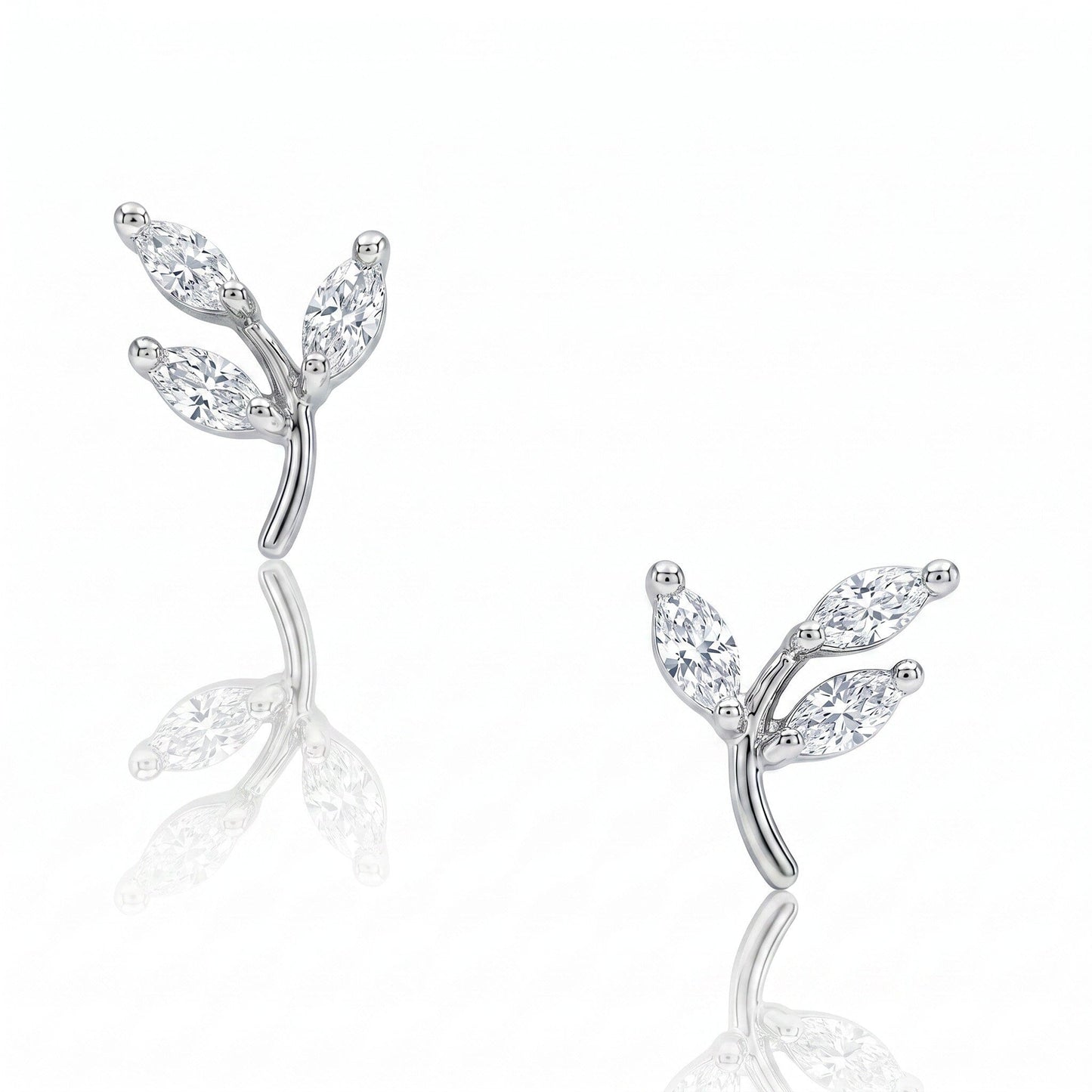 Petite Laurel Earrings Earrings DaVinci ESP45LRL 