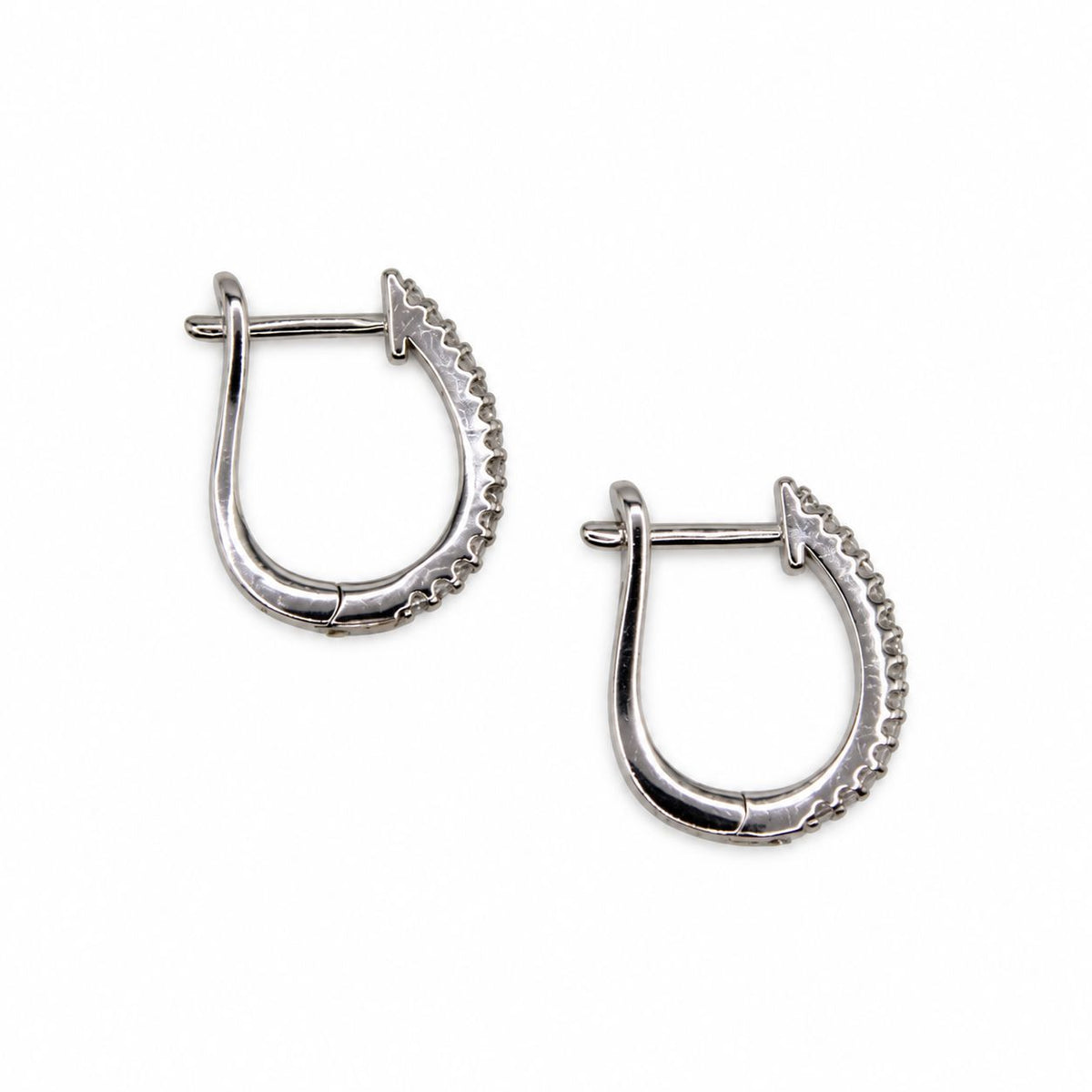 Winter Melody Hoops Earrings Iishii 