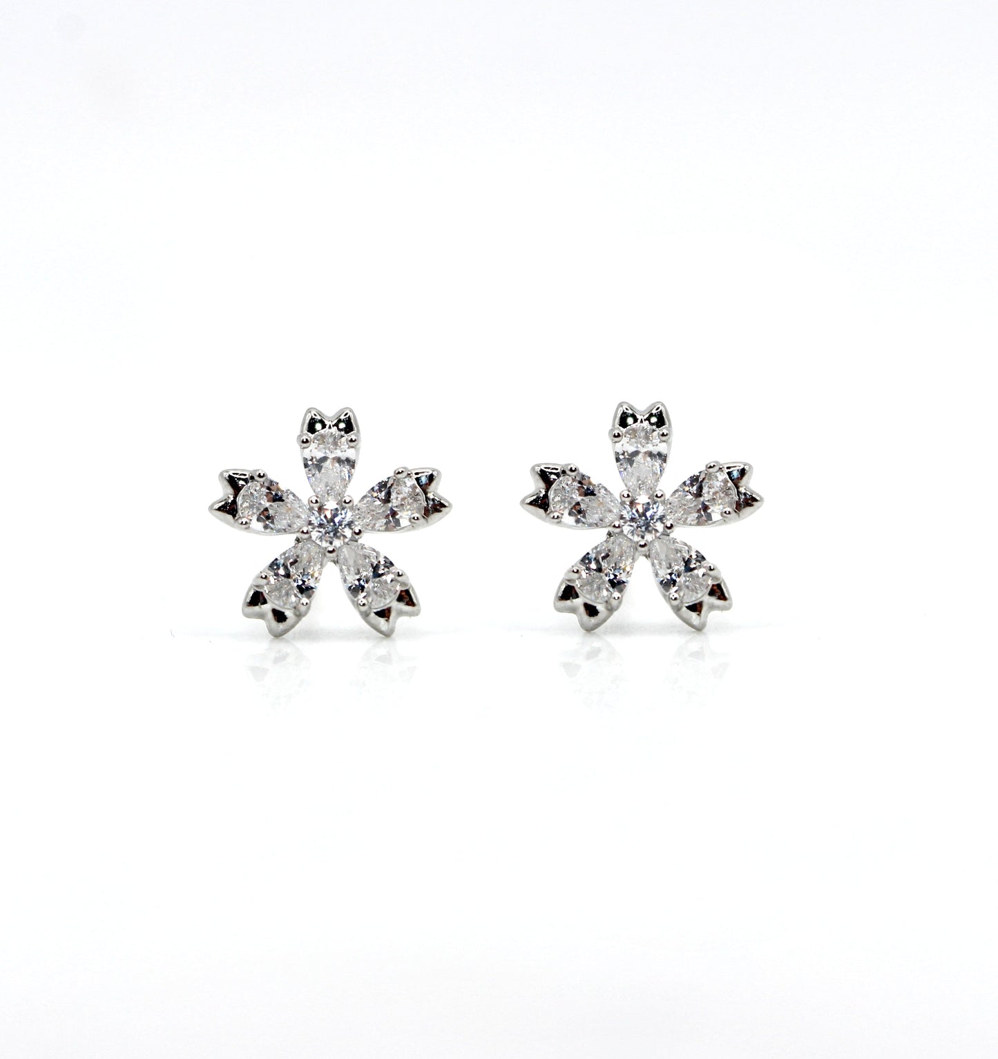 Sakura Studs Earrings Davinci ESS327 Silver 