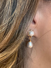 Load image into Gallery viewer, Pearl Drop Gold Fill Earring: (EGP3348) Earrings athenadesigns 
